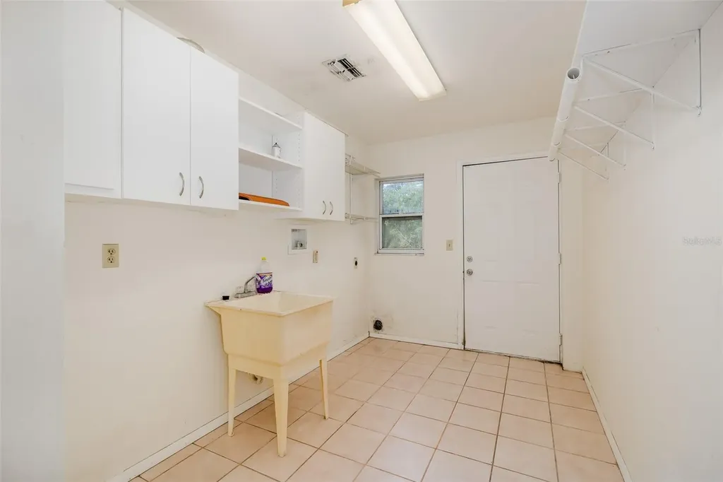 9947 Grove Drive New Port Richey FL 34654