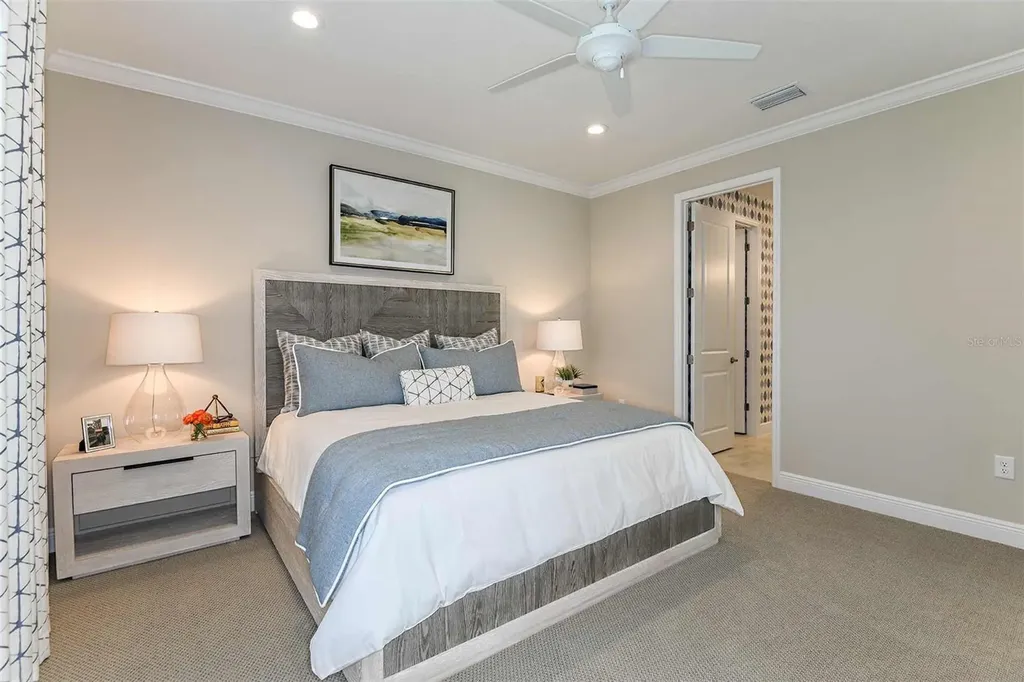 10293 Lake Wales Circle Sarasota FL 34241