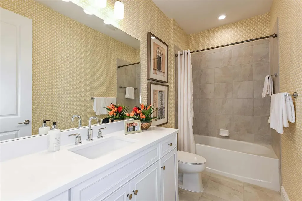 10293 Lake Wales Circle Sarasota FL 34241