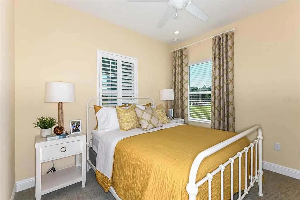 10293 Lake Wales Circle Sarasota FL 34241