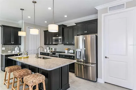 10293 Lake Wales Circle Sarasota FL 34241