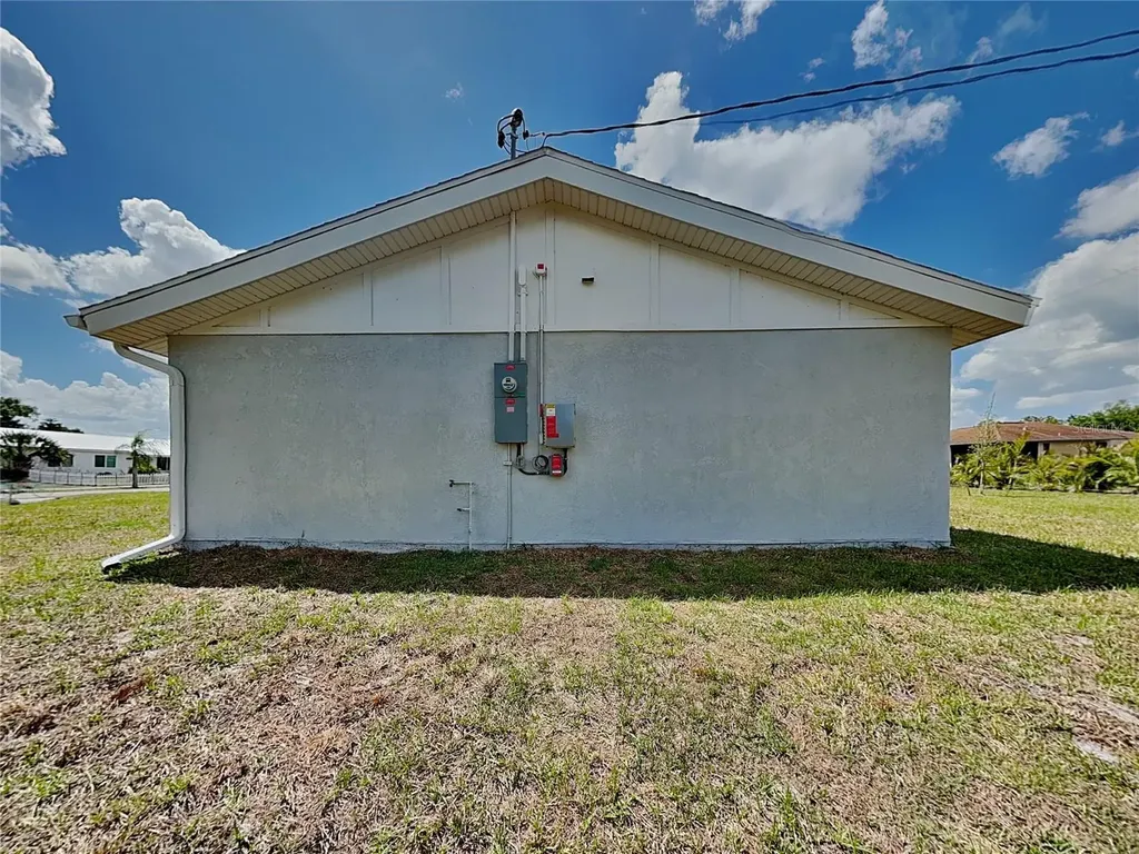 8126 Chesebro Avenue North Port FL 34287