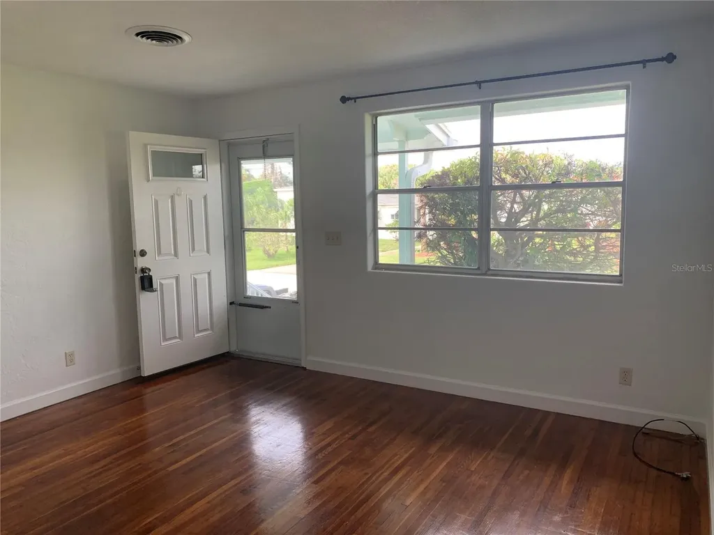 2007 Schulte Avenue Daytona Beach FL 32118
