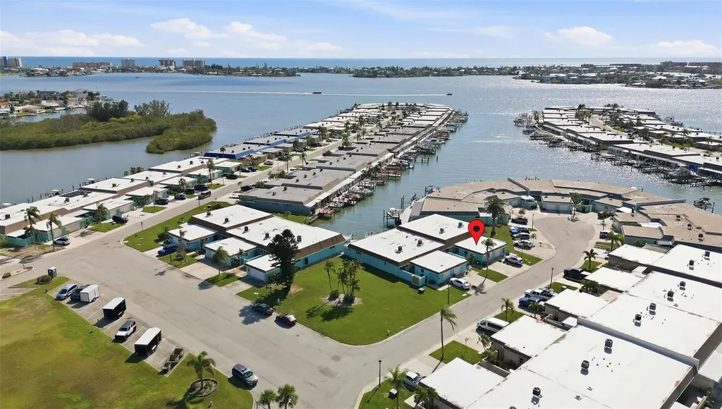 354 Boca Ciega Point Boulevard St Petersburg FL 33708