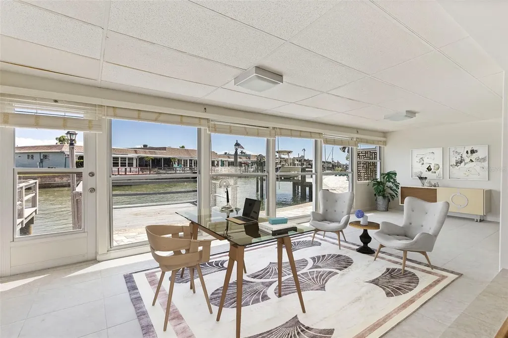 354 Boca Ciega Point Boulevard St Petersburg FL 33708