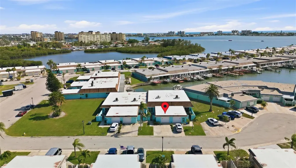 354 Boca Ciega Point Boulevard St Petersburg FL 33708