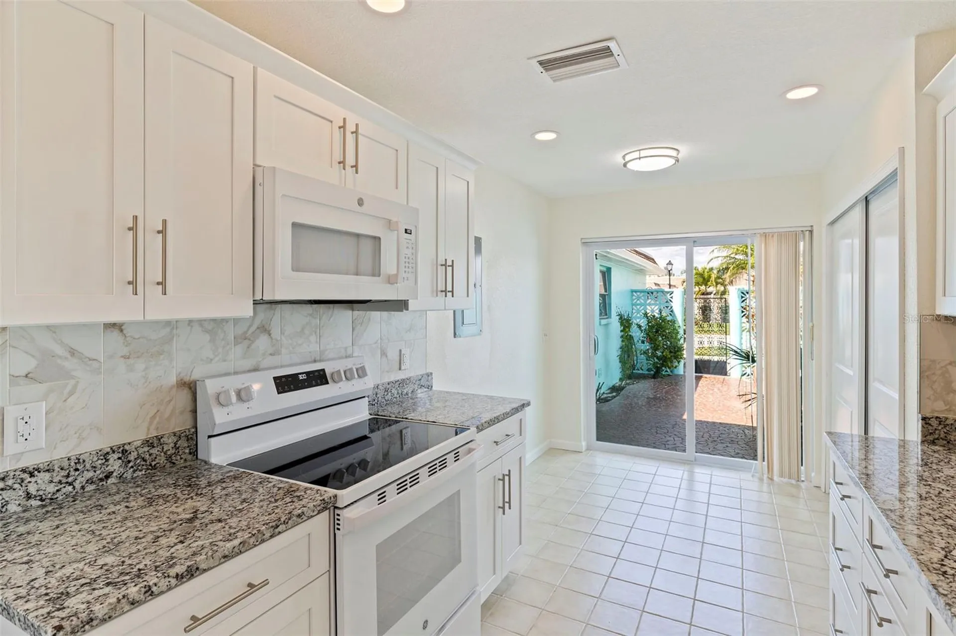354 Boca Ciega Point Boulevard St Petersburg FL 33708