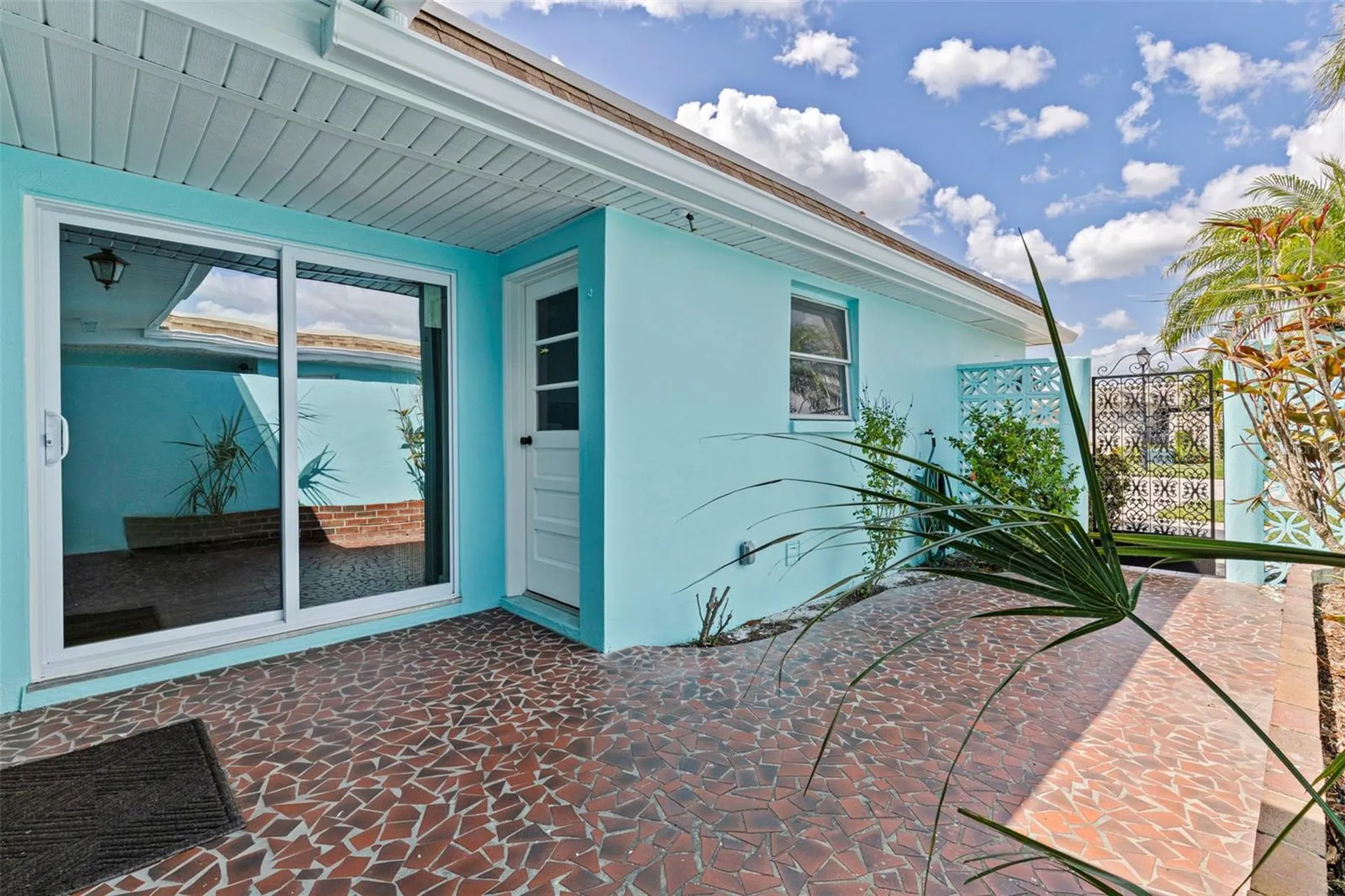 354 Boca Ciega Point Boulevard St Petersburg FL 33708