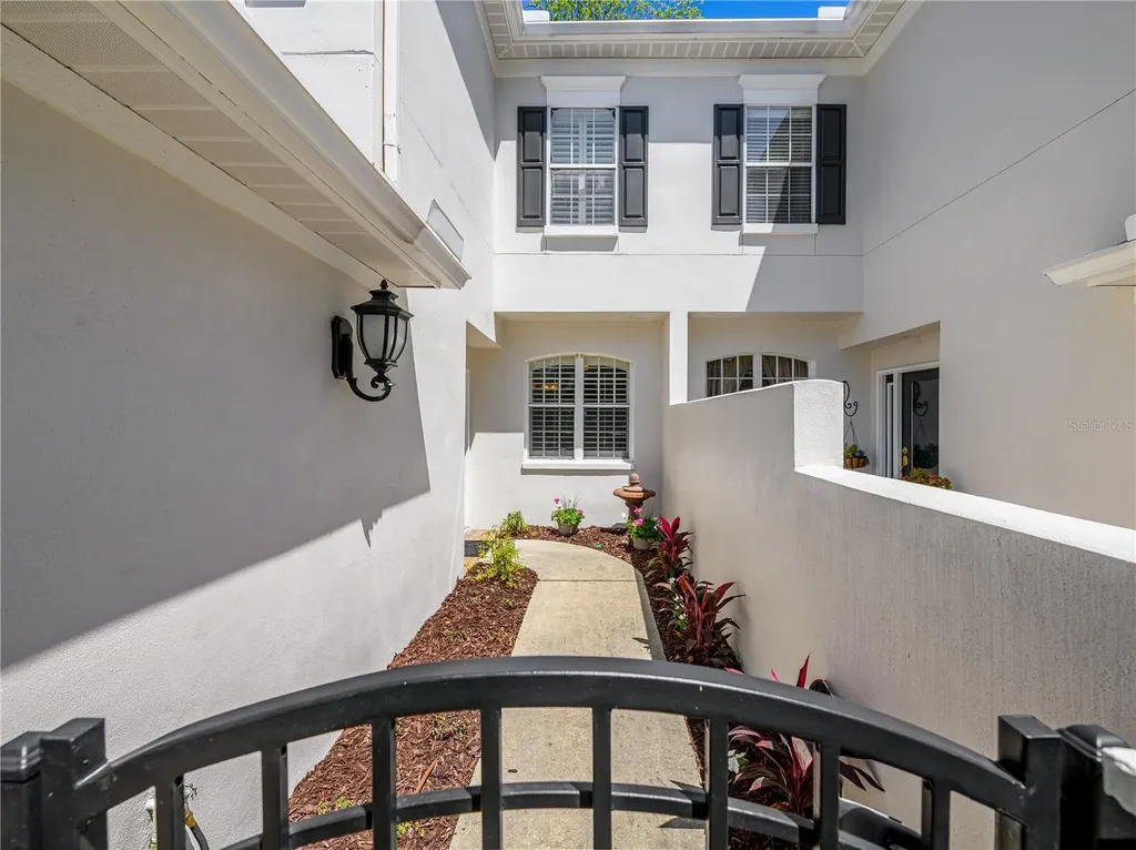 204 S Lincoln Avenue Tampa FL 33609