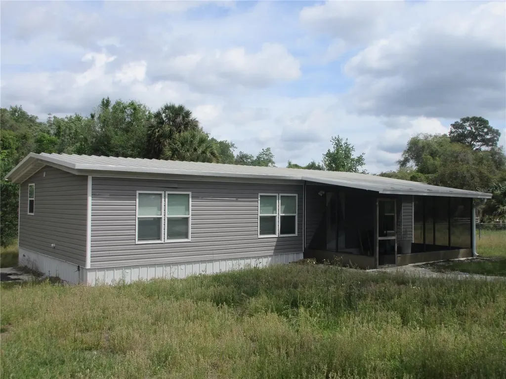 18167 SE 19th Street Silver Springs FL 34488