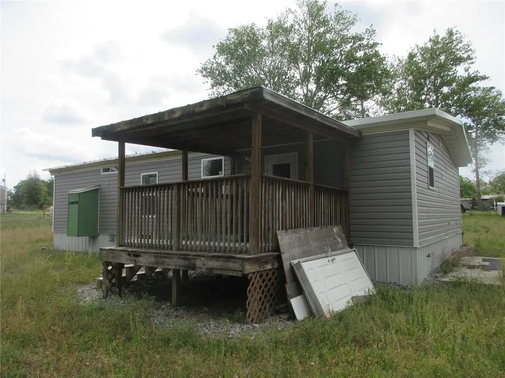 18167 SE 19th Street Silver Springs FL 34488