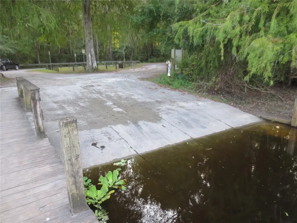 18167 SE 19th Street Silver Springs FL 34488