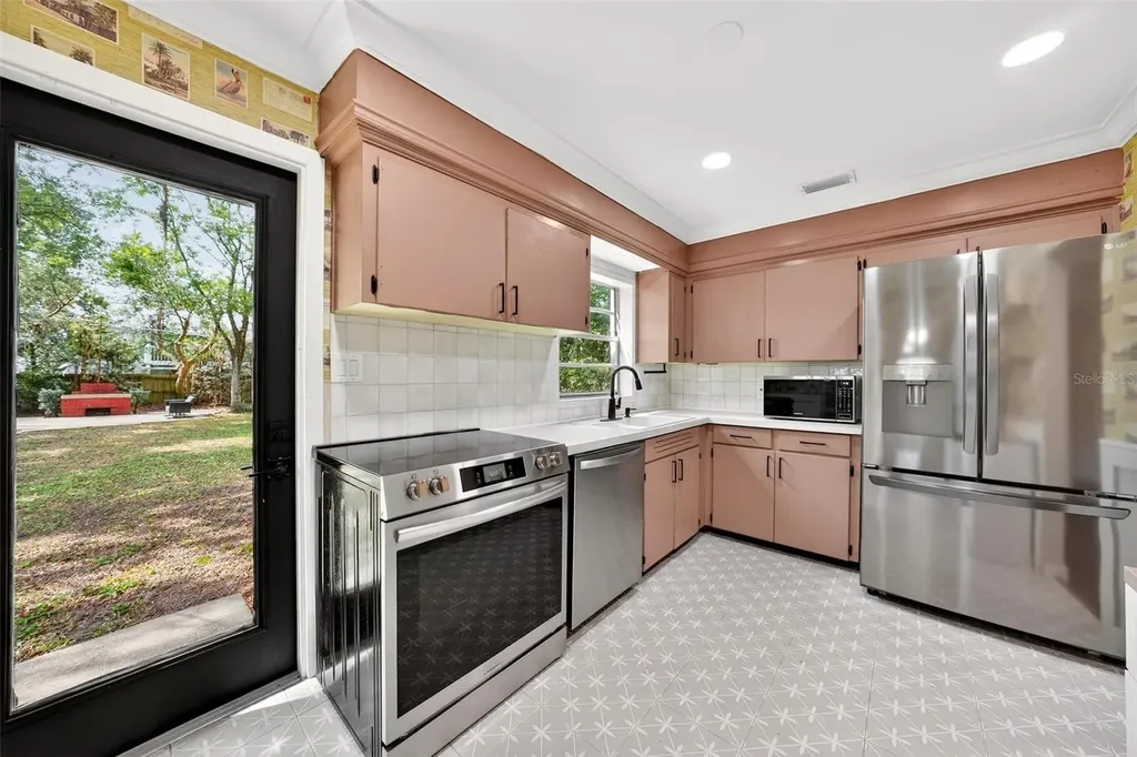 5314 E Kaley Street Orlando FL 32812