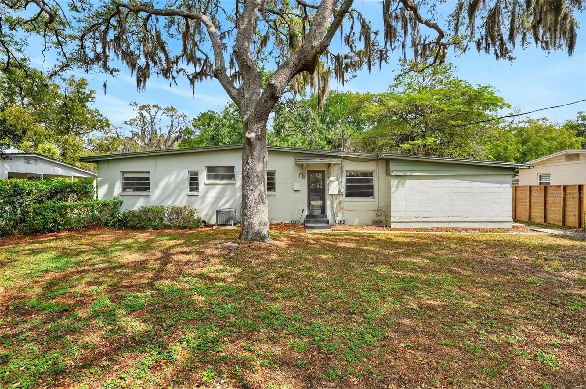 5314 E Kaley Street Orlando FL 32812