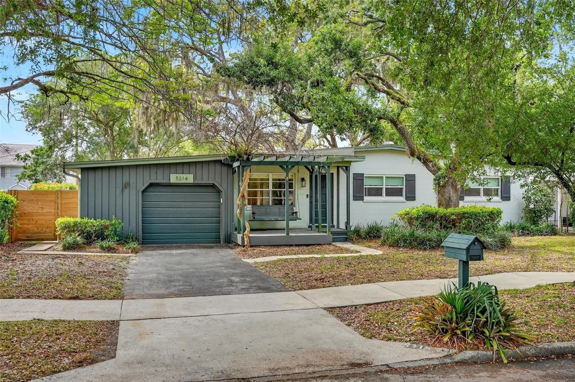 5314 E Kaley Street Orlando FL 32812
