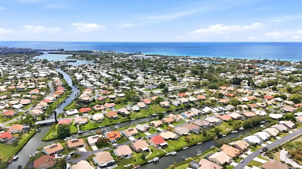 140 Inlets Boulevard Nokomis FL 34275