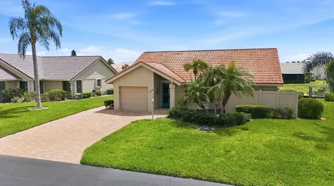 140 Inlets Boulevard Nokomis FL 34275