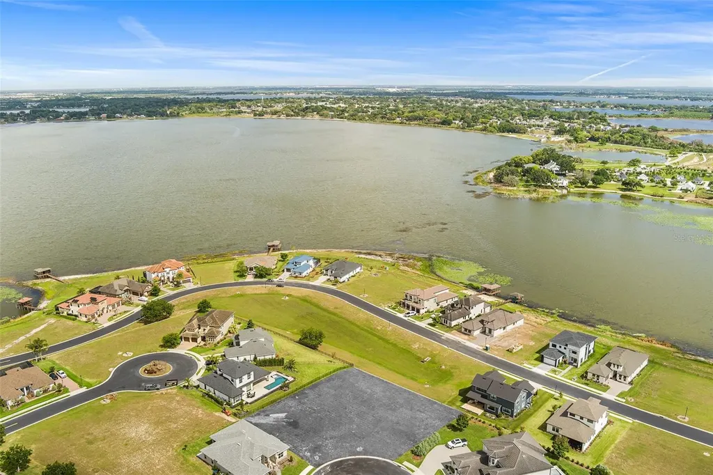 200 Caladonia Court Lake Alfred FL 33850