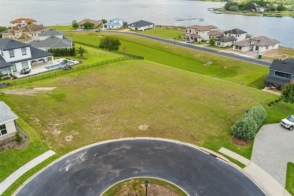 200 Caladonia Court Lake Alfred FL 33850