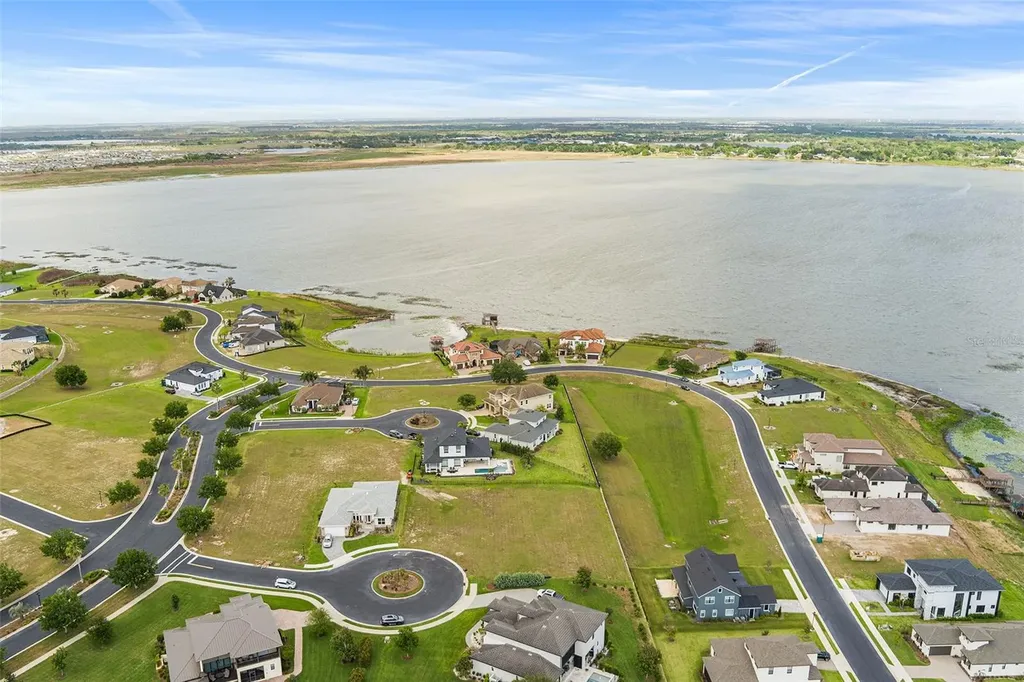 200 Caladonia Court Lake Alfred FL 33850
