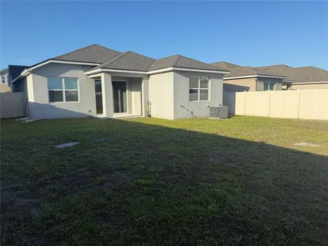 2466 Volunteer Avenue Kissimmee FL 34744