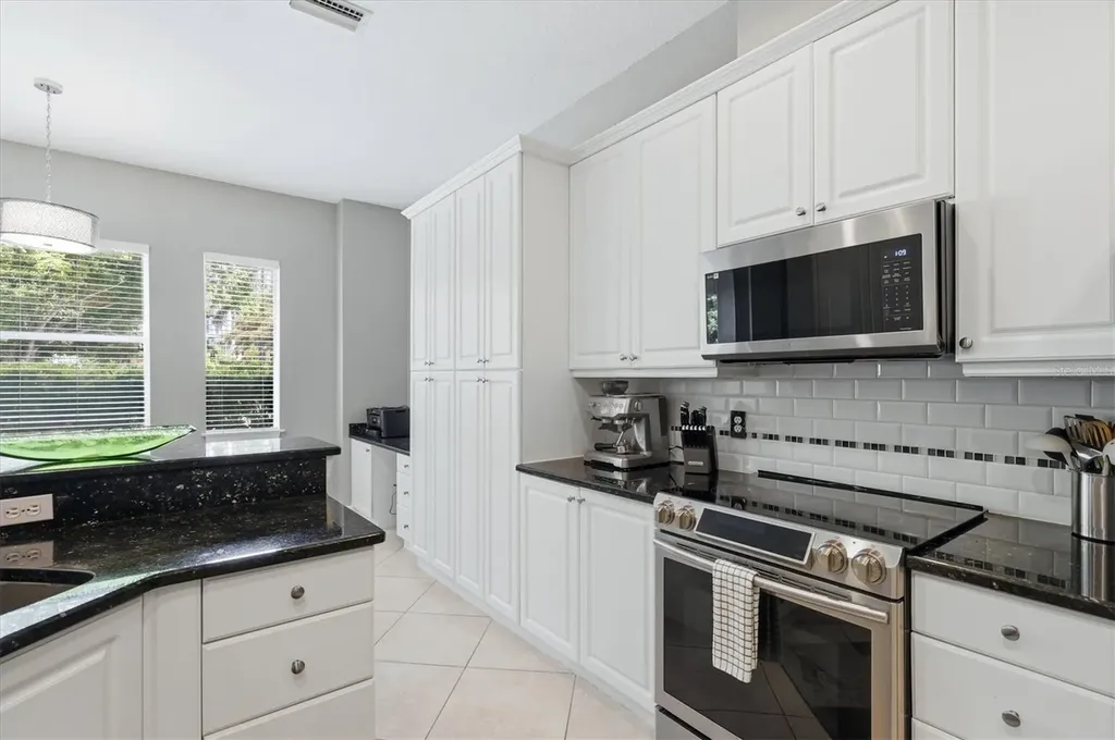 5514 46th Court W Bradenton FL 34210