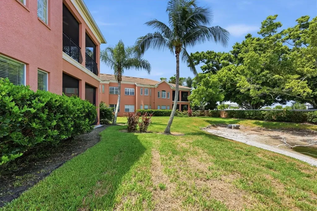 5514 46th Court W Bradenton FL 34210