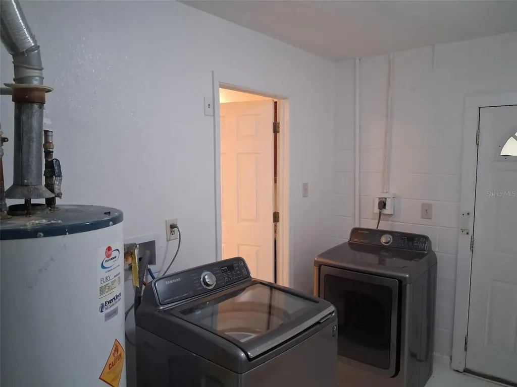 2843 13th Avenue N St Petersburg FL 33713