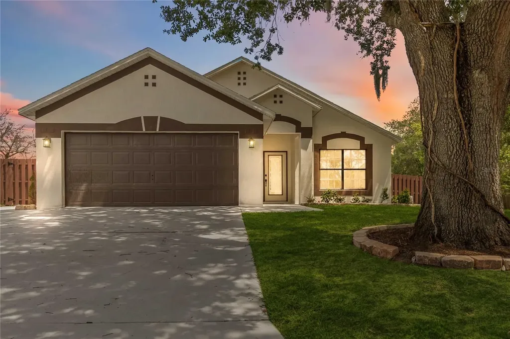 232 Bent Oak Loop Davenport FL 33837
