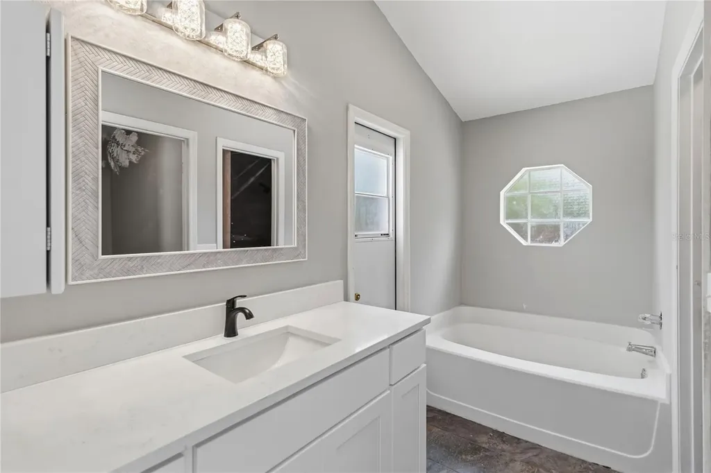 232 Bent Oak Loop Davenport FL 33837