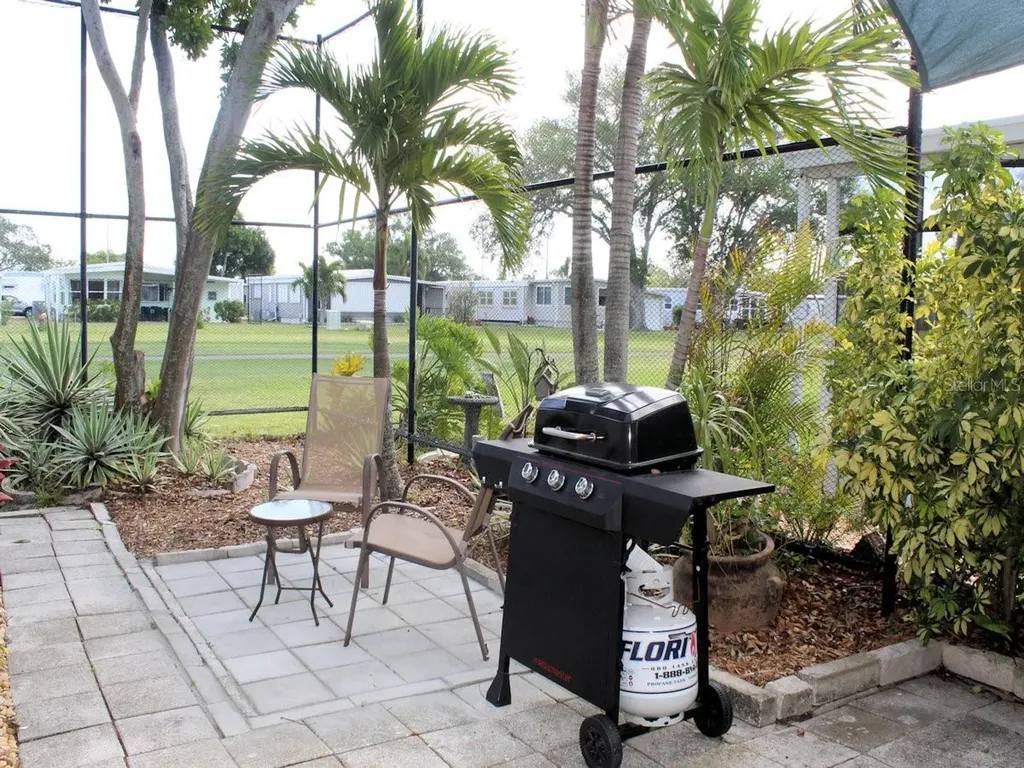 47 Thatch Palm Street W Largo FL 33770