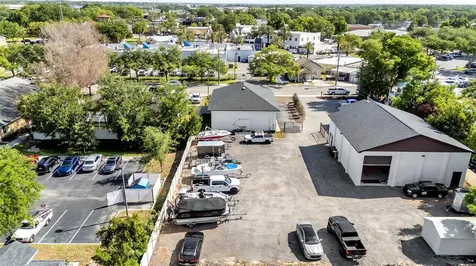 208 Howard Street Auburndale FL 33823