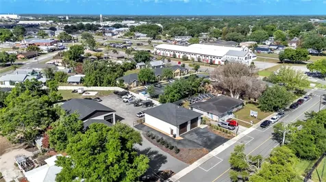 208 Howard Street Auburndale FL 33823