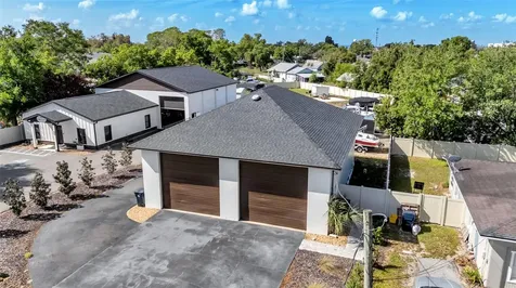 208 Howard Street Auburndale FL 33823