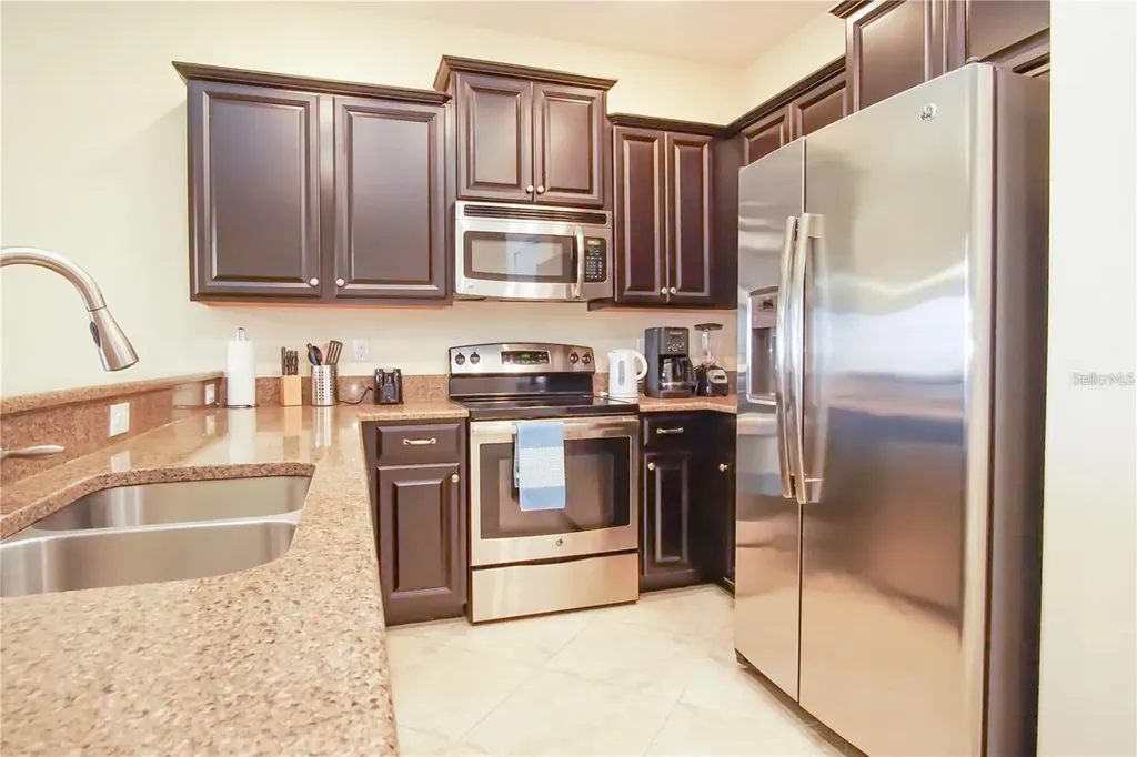 1241 Long Cove Loop Davenport FL 33896