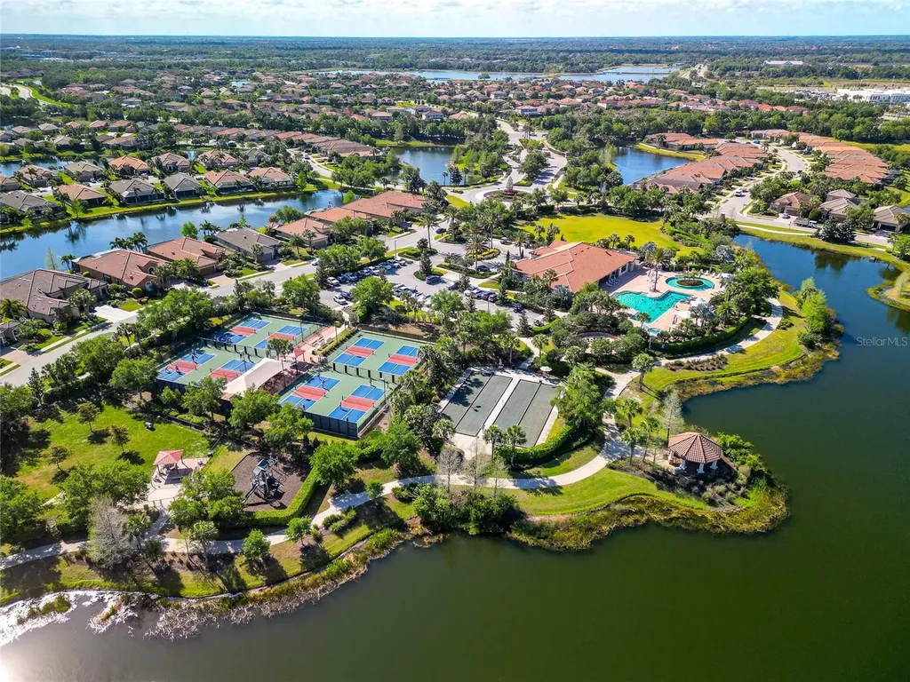 12848 Del Corso Loop Lakewood Ranch FL 34211