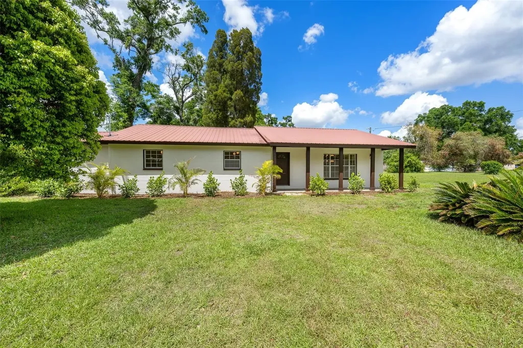 903 Lanewood Drive Seffner FL 33584