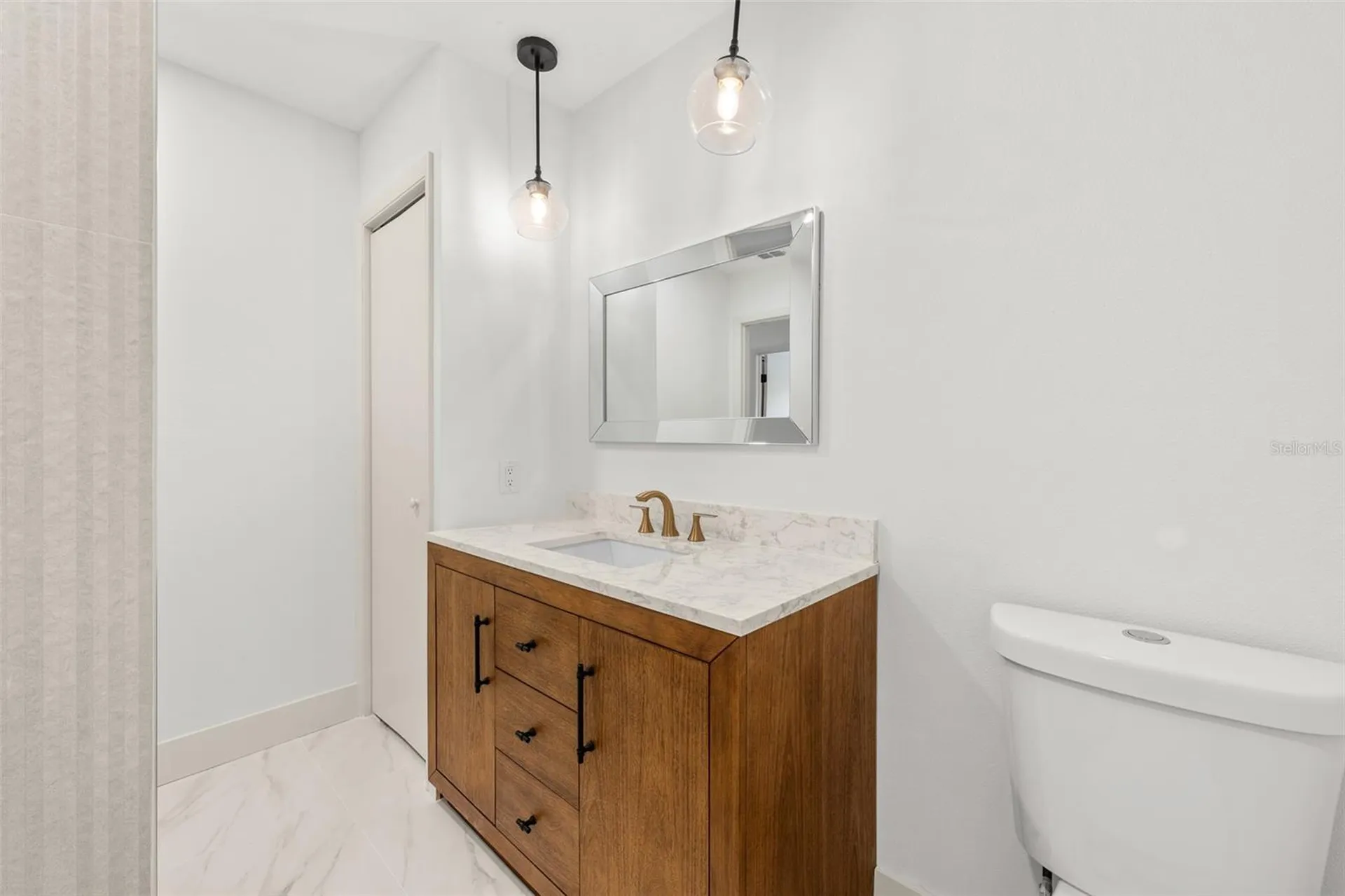 903 Lanewood Drive Seffner FL 33584