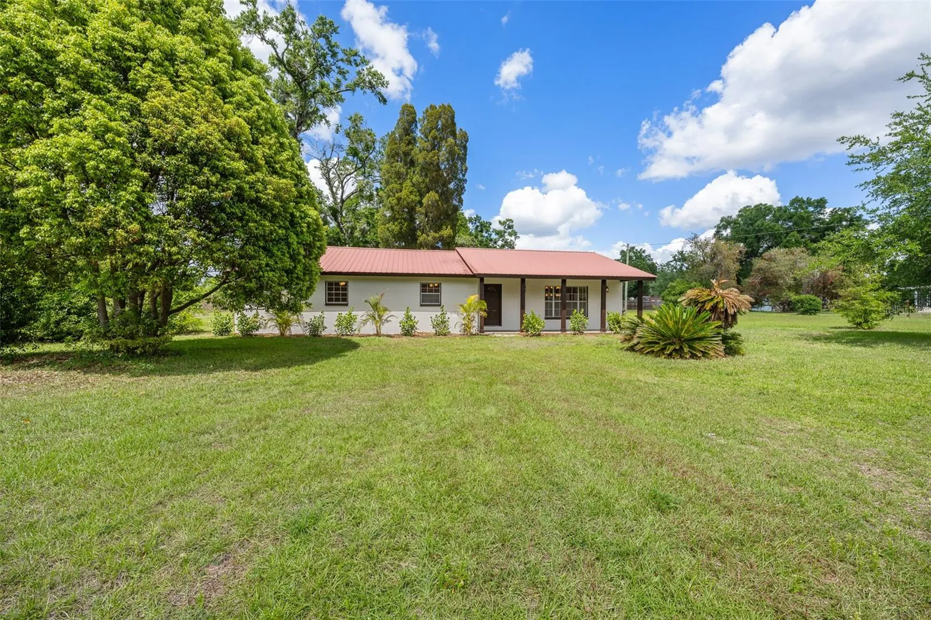 903 Lanewood Drive Seffner FL 33584