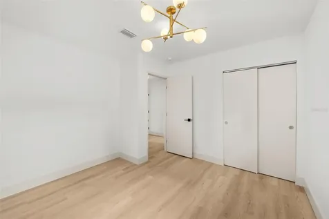 903 Lanewood Drive Seffner FL 33584