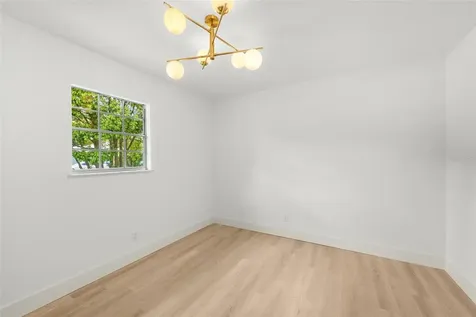 903 Lanewood Drive Seffner FL 33584