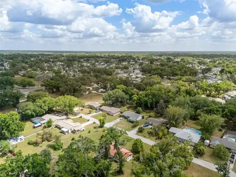 903 Lanewood Drive Seffner FL 33584