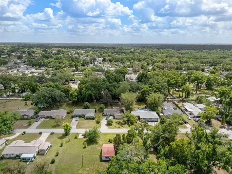 903 Lanewood Drive Seffner FL 33584