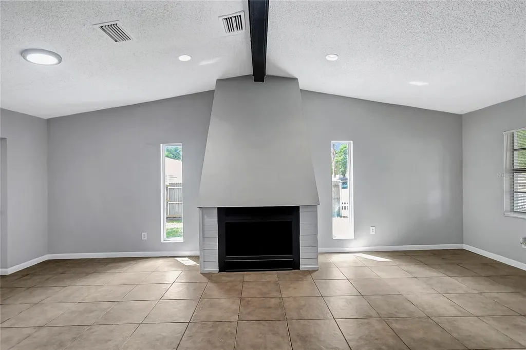 2602 S 69th Street Tampa FL 33619