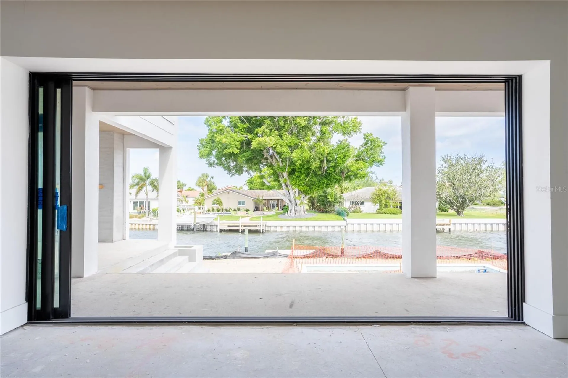 2071 Illinois Avenue NE St Petersburg FL 33703