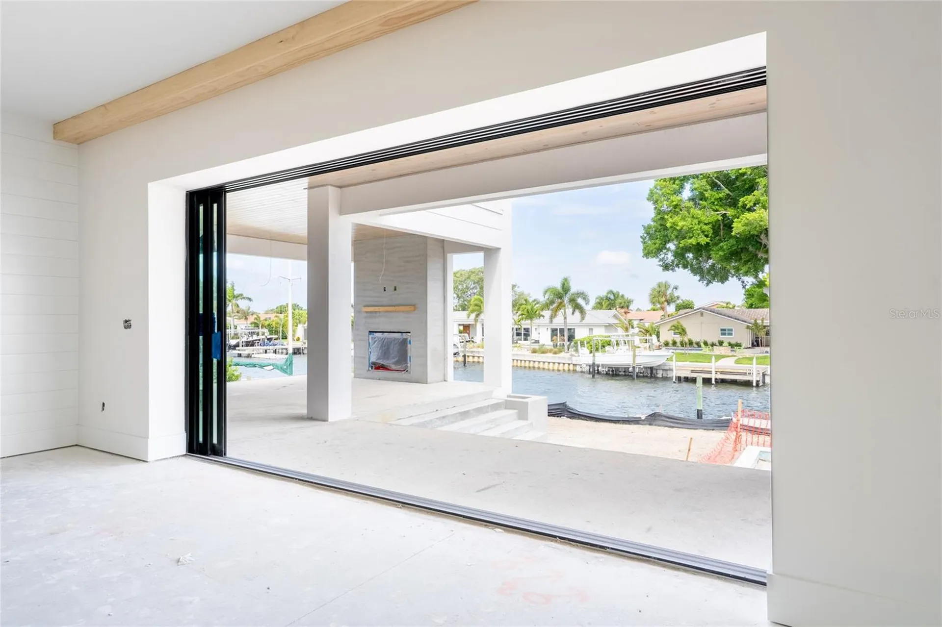 2071 Illinois Avenue NE St Petersburg FL 33703