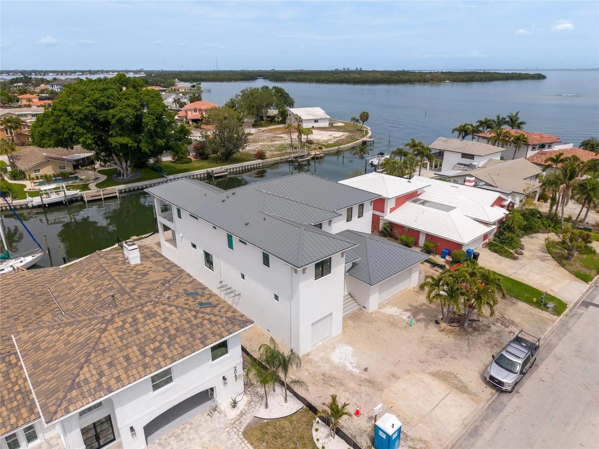 2071 Illinois Avenue NE St Petersburg FL 33703