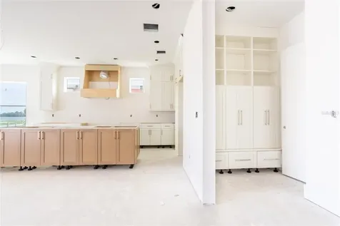 2071 Illinois Avenue NE St Petersburg FL 33703