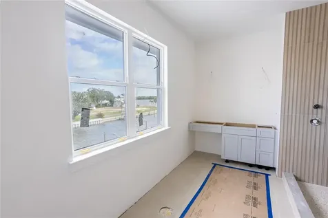 2071 Illinois Avenue NE St Petersburg FL 33703