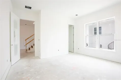 2071 Illinois Avenue NE St Petersburg FL 33703